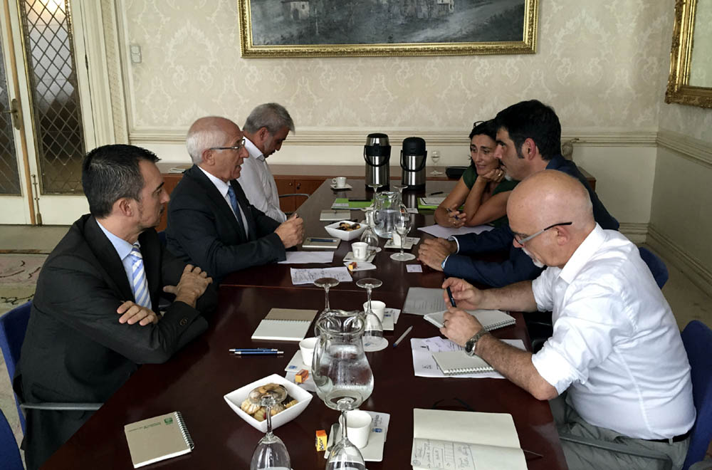Donostia Baiona reunión de alcaldes bilera