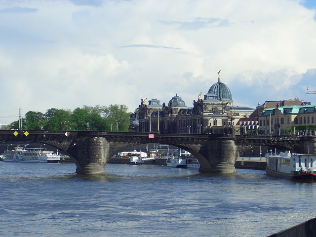 The International Dresden Dialogue 2017